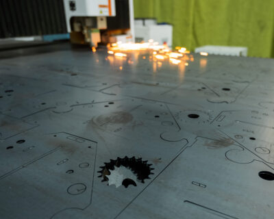 laser cutting services 